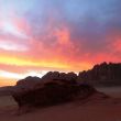 Niezapomniany zachód słońca na Wadi Rum