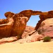 Nisamowite formy skalne Wadi Rum